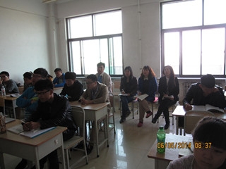 听董讲课_副本.jpg